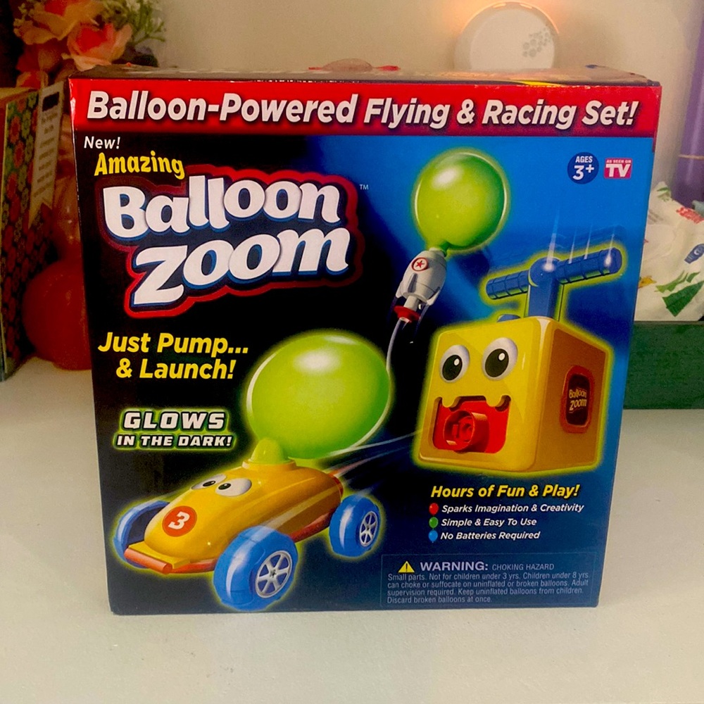 Amazing Balloon Zoom Balloon-Powered Flying And Racing Set, As Seen On TV